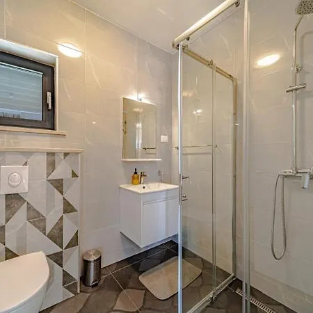 Villa Angela By Guide