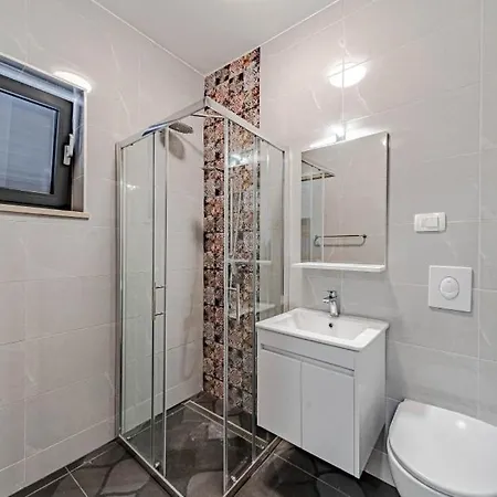 Willa Angela By Guide Duba Stonska