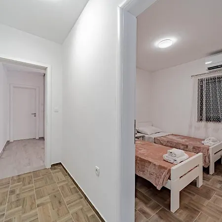 Willa Angela By Guide Duba Stonska