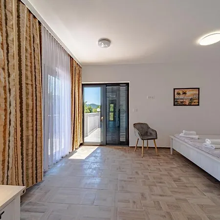 Angela By Guide Villa *