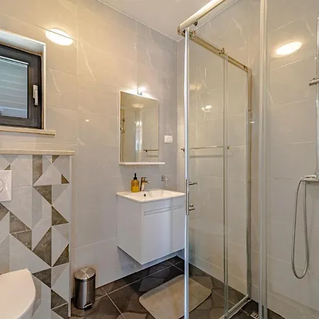 Angela By Guide Duba Stonska