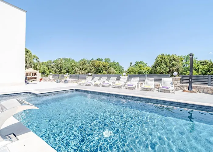 ヴィラ Angela By Guide