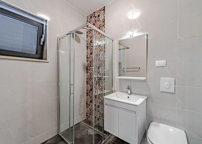 ヴィラ Angela By Guide Duba Stonska